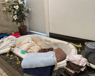 Sheets, Towels, linens