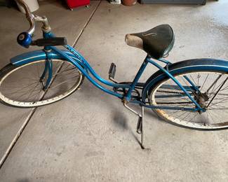Vintage Schwinn Girls Bike, With Bell 