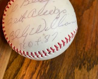 Chicago Cubs HOF Billy Williams Signed Baseball 1987