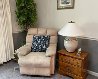 Recliner , end table