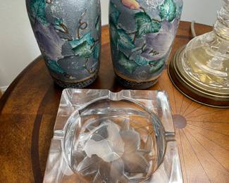 pair of oriental vases, large heavy ashtray