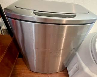 stainless trash can with motion control