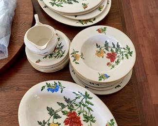 Castleton China MaLin by Ching Chih Yee