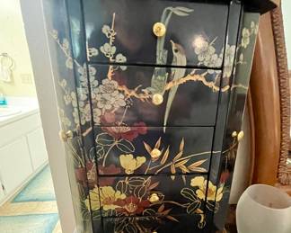 Chinoiserie jewelry box