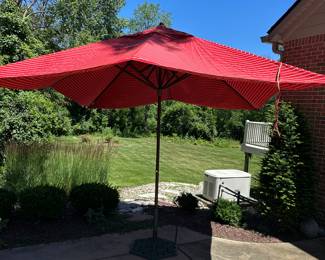 Brand New Extra Large Sunbrella Umbrella 