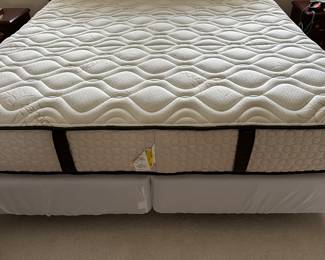 2 King Size Mattresses 