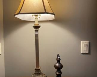 Table lamp