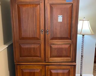Broyhill Entertainment Center, Floor Lamp