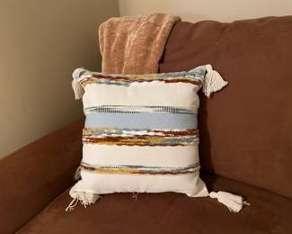 Throw Pillows & Blanket