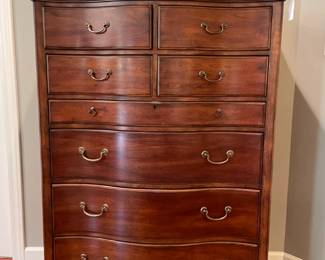 Thomasville Tall Dresser (BL)