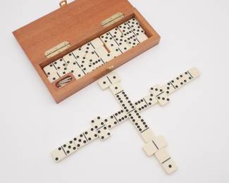 Vintage The Gentlemans Domino Set With Cribbage Board Lid