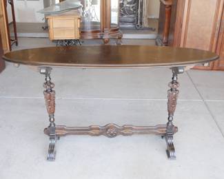 Victorian Style Walnut Oval Table