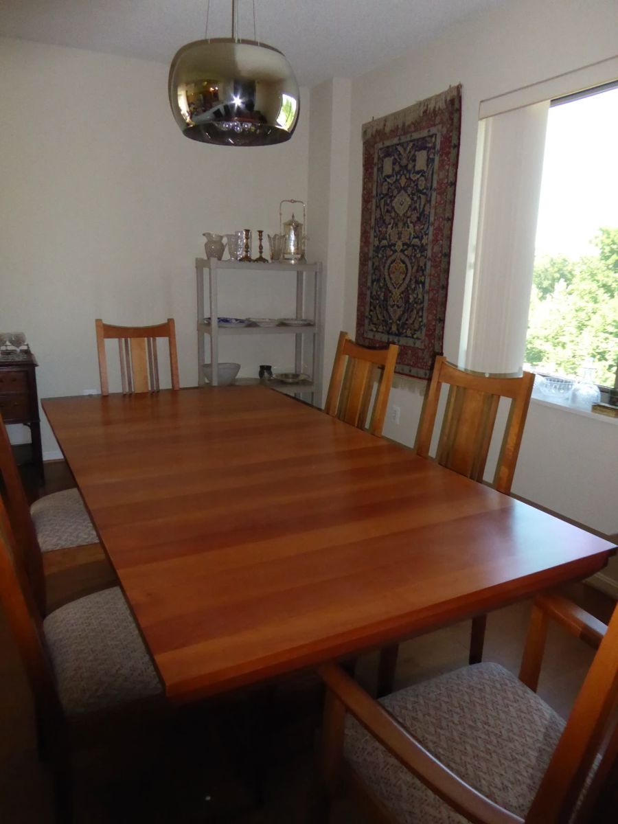 Lovely Cherry Stickley dining room table and 6 chairs