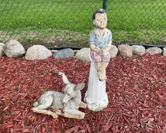  Cement figurines