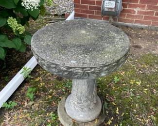 Cement bird bath