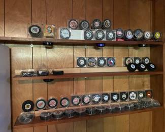 Hockey Pucks, Signed hockey pucks