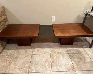 MCM Expandable coffee table