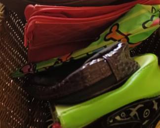 little cosmetic bags