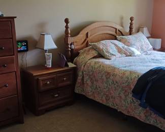 Master bedroom Queen four piece suite