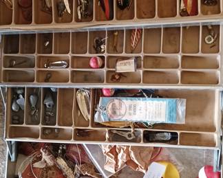 Large usable tackle box