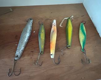 Fishing Supplies: Salas Lures
