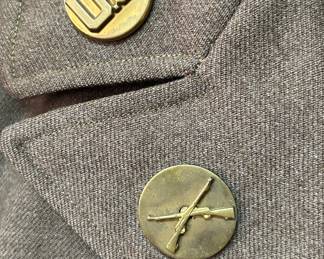 WW2 Army Jacket 30 Years of Service, with Manhattan Project Patch, 9th Infantry Patch, Medic Patch, Silver Star Patch 