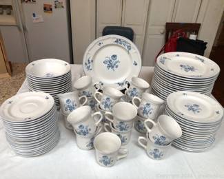 84pc Set of Brick Oven Stoneware with Blue Floral Pattern