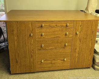 Drop Leaf Crafting Table on Wheels