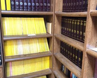 National Geographic 8 Complete Shelves