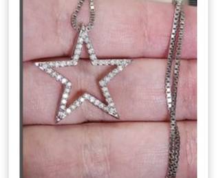 14k white gold diamond star pendant on white gold box chain