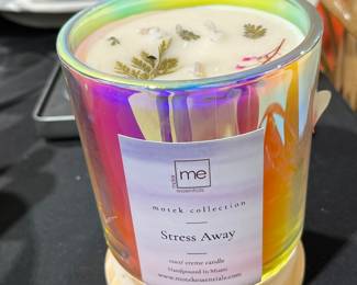 Homemade 100% Organic Candles with amazing fragrances.