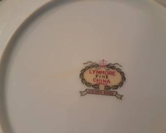 Lynmore Fine China "Golden Rose" - Japan