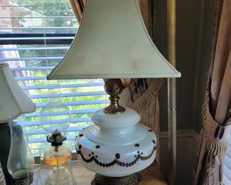 Opalescent Lamp. Soooo Beautiful