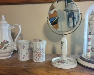 So Many Pretty Items