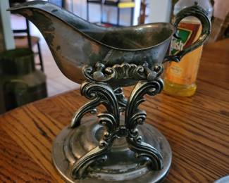 Gravy Boat and Warmer
