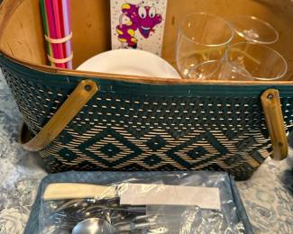 Picnic basket