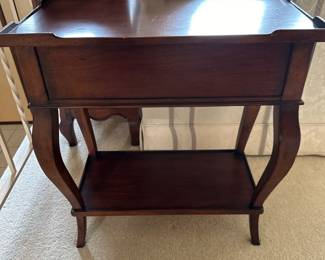 Ethan Allen side table (side view)