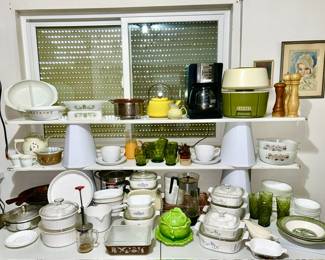 Vintage Kitchen items (Corning, Fire King, Pyrex, etc.) (SOME SOLD)