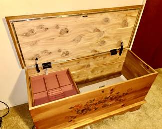 Modern cedar chest, stenciled flower front decor, inside tray