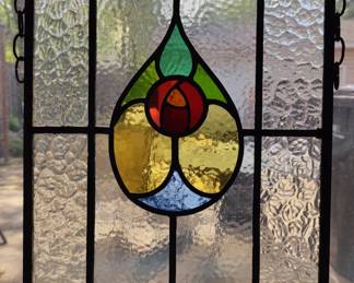 19.25" X 16" one pane of glass is damaged 