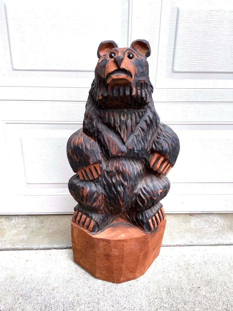 GRLI205 Wood Carving Bear Hand carved wooden bear with looks to be glass eyes.
