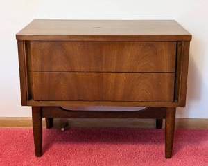 Vintage Dixie Mid Century Modern Nightstand.