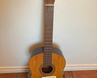 Yamaha guitar