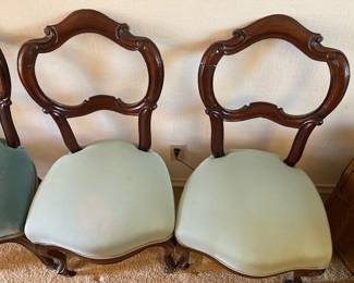 round out the set of 4