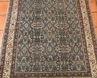 beautiful area rug 5.5 ft x 7 ft