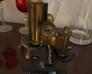 Microscope circa 1900-1909