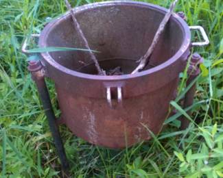 IRON POT