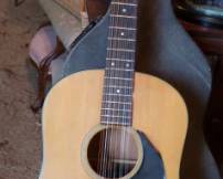 MARTIN GUITAR FRONT