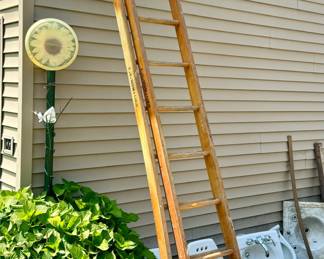 Wooden Extension Ladder in Amazing Shape