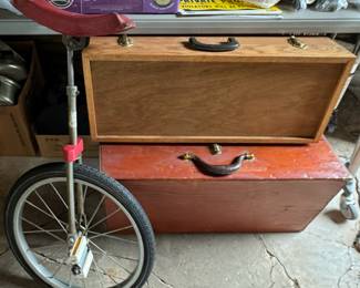 Unicycle, Firearm Display Cases